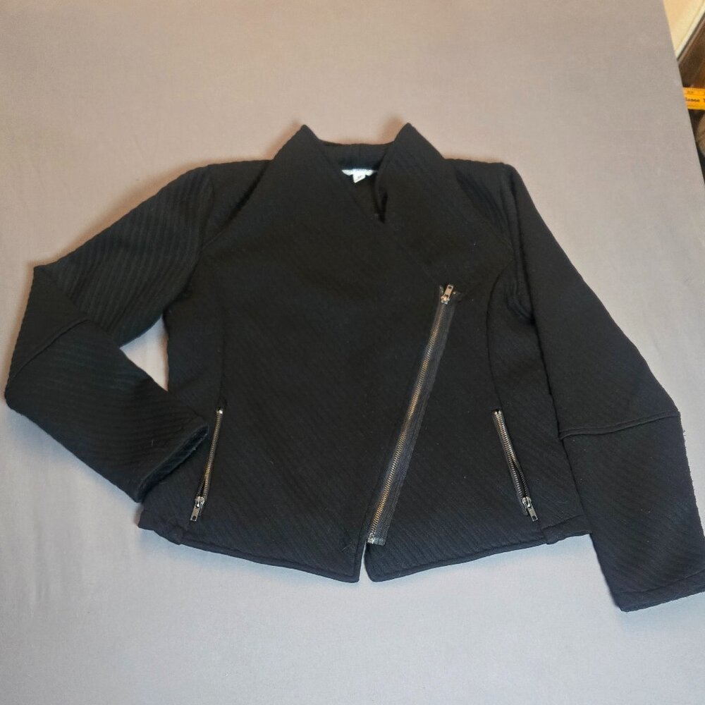 BB Dakota Women's Black Ribbed Asymetrical Front Zip Knit Jacket- Medium